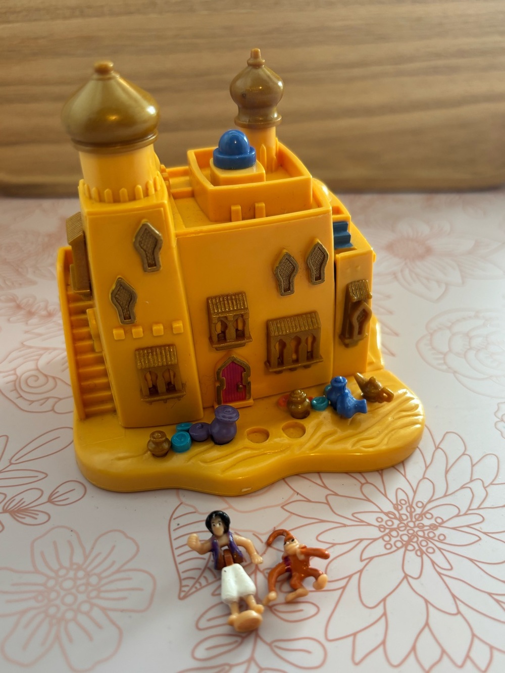 Vintage 1995 Bluebird Disney Polly Pocket Aladdin Agrabah Marketplace